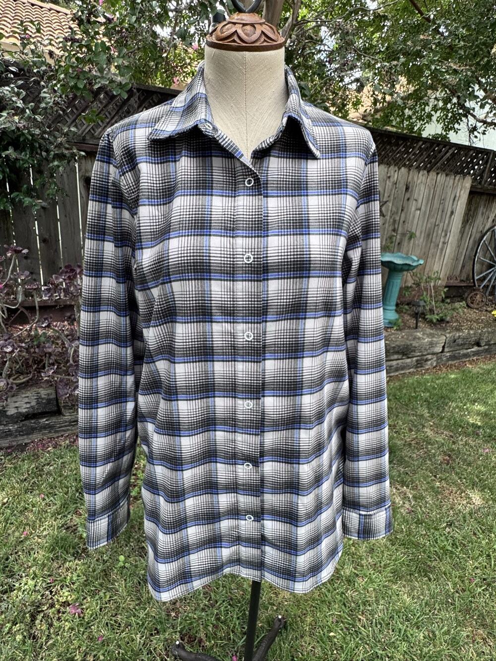 Burton WB Blitz Flannel Shirt White Black Blue Long Sleeve Dryride Women’s M